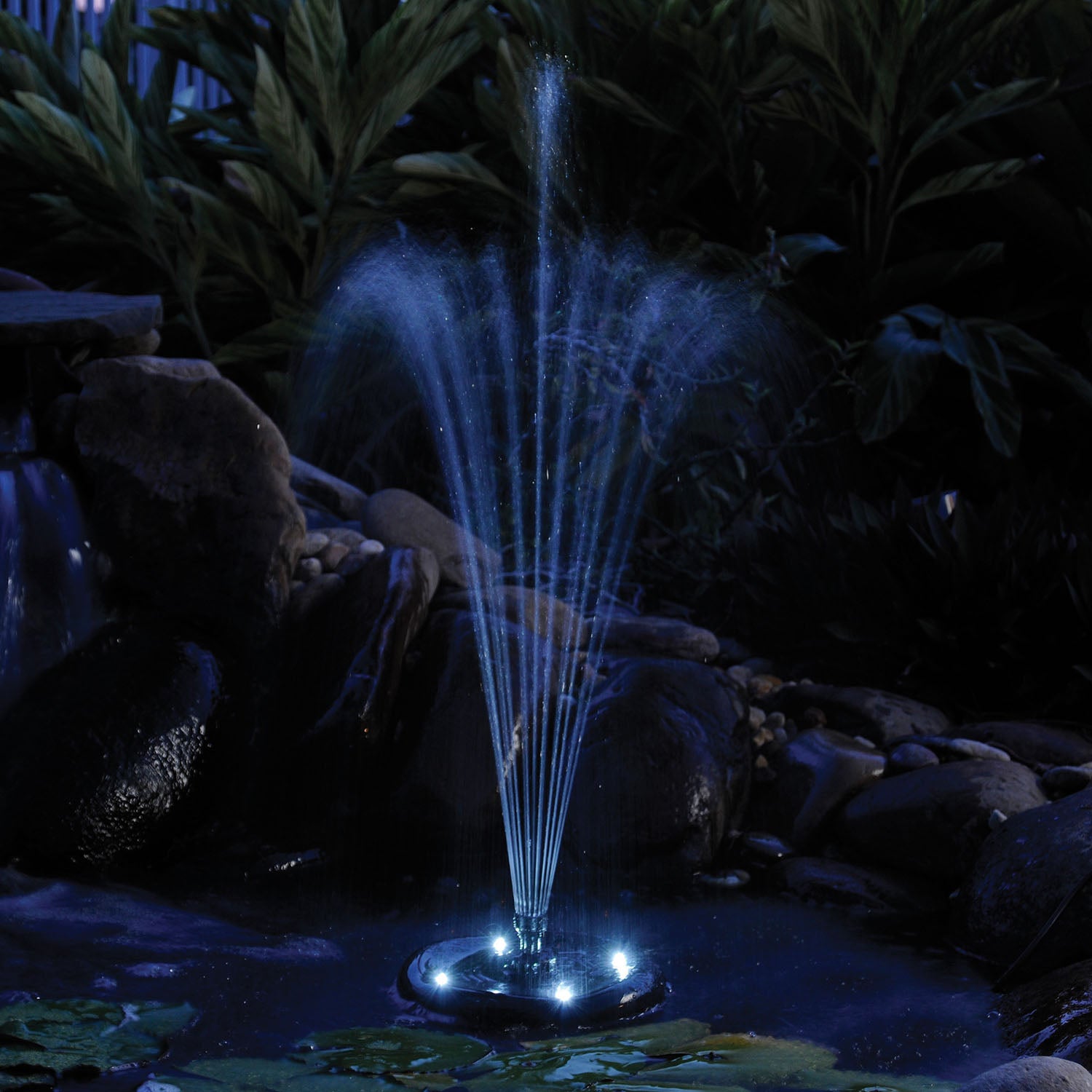 Protecting Pond Water Features Throughout Winter