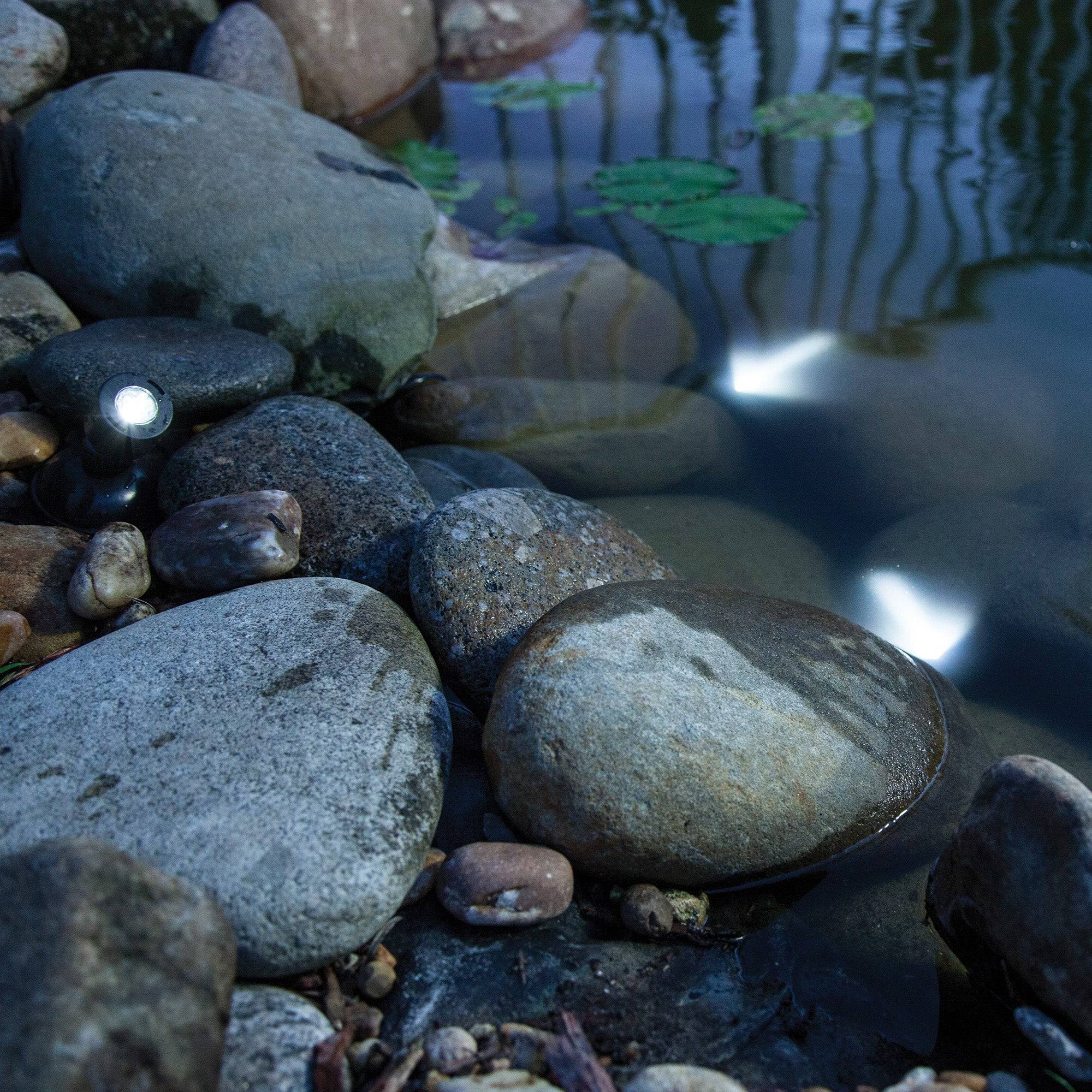 Mini Pond and Landscape Light Set In Use